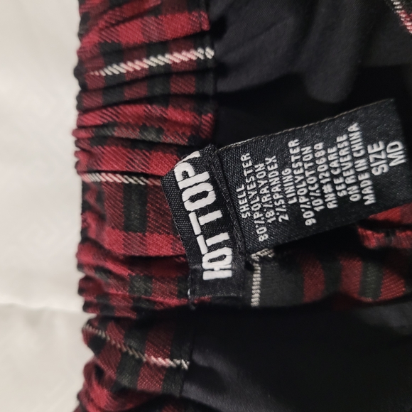 Hot Topic Red and Black Plaid Pants - Picture 4 of 4